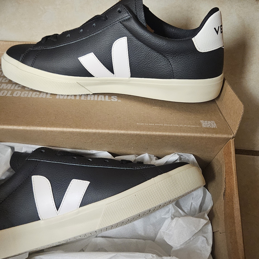 Veja Women's Black and White Sneakers